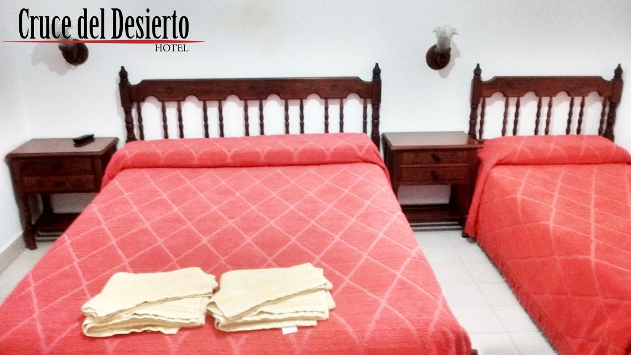 Hotel Cruce Del Desierto Veinticinco de Mayo  المظهر الخارجي الصورة