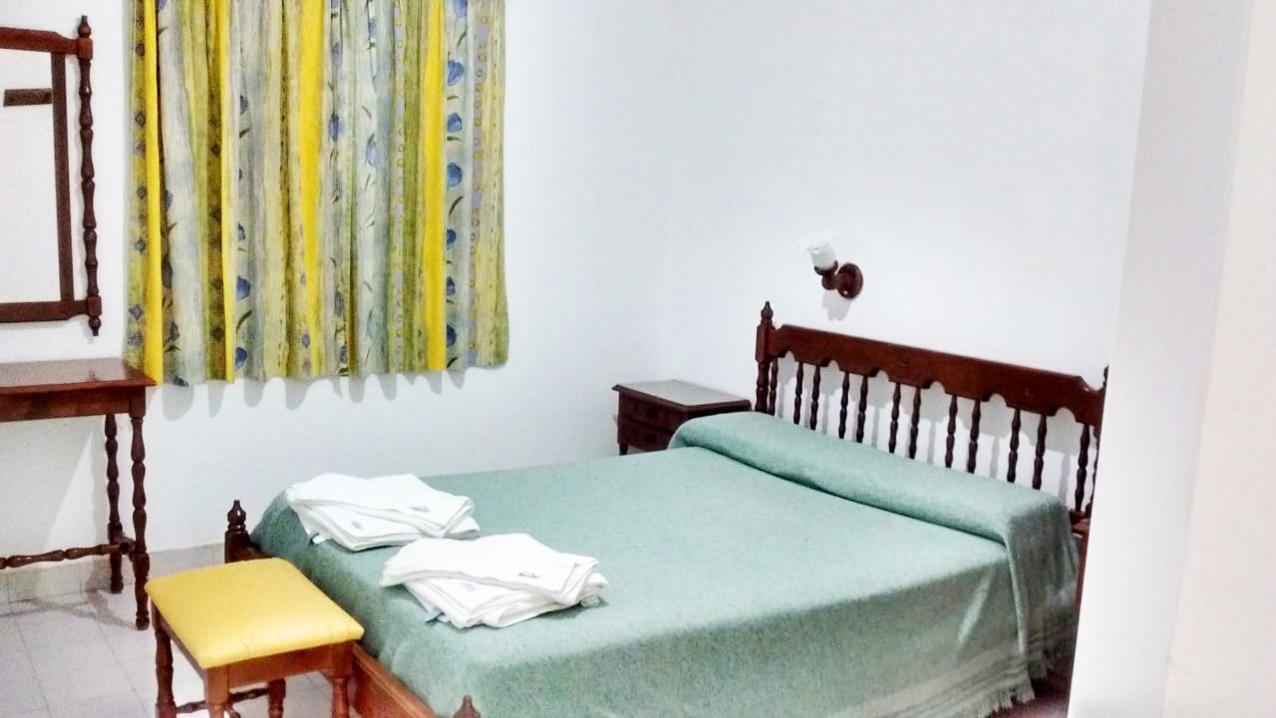 Hotel Cruce Del Desierto Veinticinco de Mayo  المظهر الخارجي الصورة