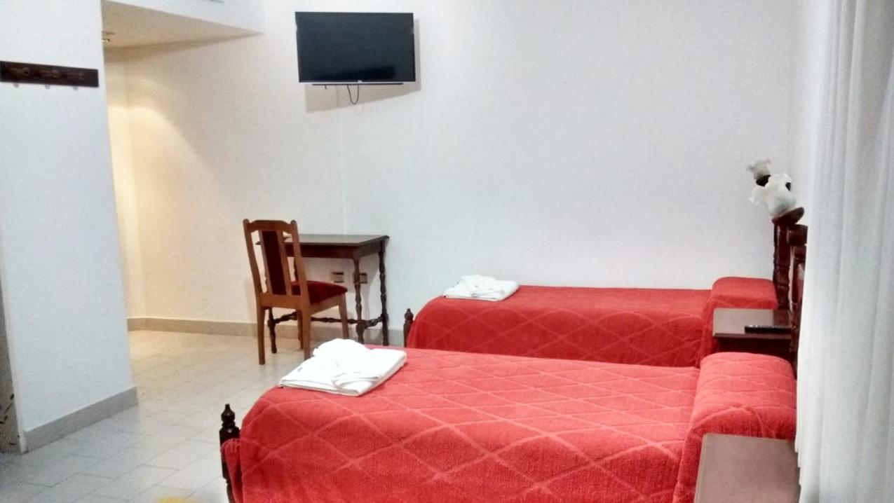 Hotel Cruce Del Desierto Veinticinco de Mayo  المظهر الخارجي الصورة